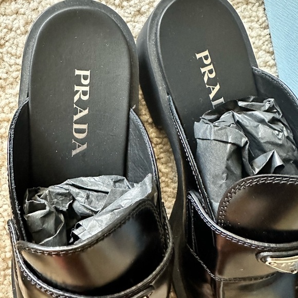 Prada blushed leather mules - Picture 10 of 10